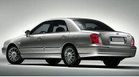 Hyundai Grandeur III, вид сзади