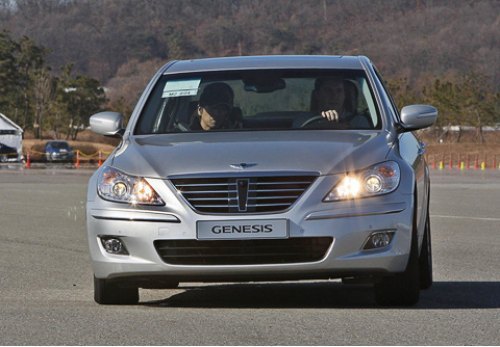 Hyundai Genesis V8 способен достичь 97…