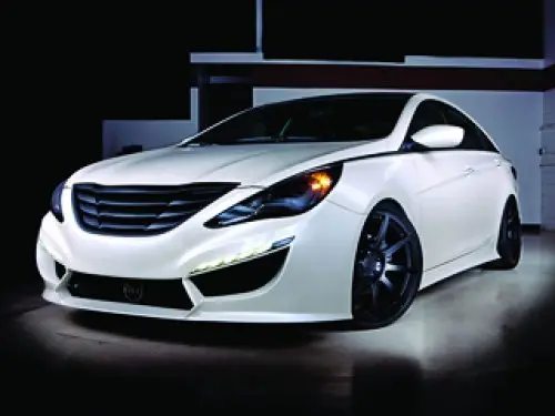 Умельцам из RIDES Magazine достался один из первых седанов Hyundai Sonata 2.0T,…