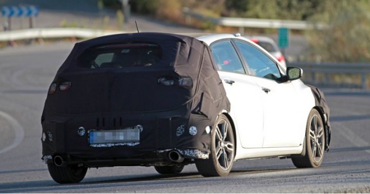 «Разогретый» Hyundai i30 выдали крупные…