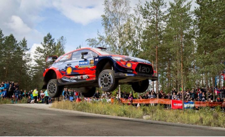В чемпионате WRC за команду Hyundai…