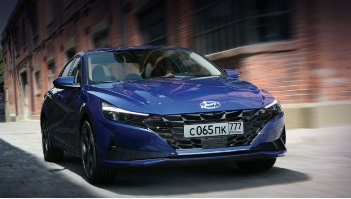 Elantra CN7 (4650×1825×1430 мм, между…