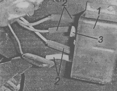 1. блок управления; 2. электрические провода (расположение может быть…