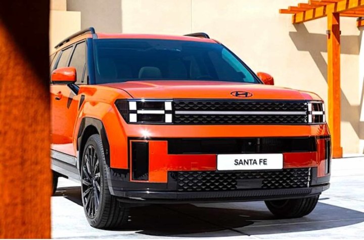 В новом Hyundai Santa Fe с дизайном…