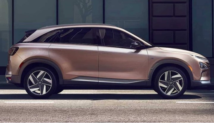 Hyundai просит владельцев кроссоверов…