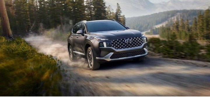 Приборная панель в кроссовере Hyundai Santa Fe может показывать данные вверх…