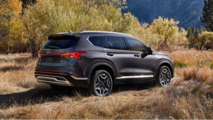 Некоторые владельцы кроссовера Hyundai Santa Fe 2022 модельного года могли…
