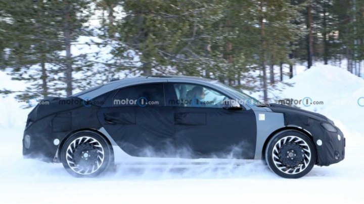 Hyundai Ioniq 5 в настоящее время…