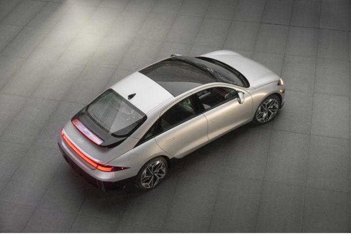 Для Ioniq 6 доступны беспроводные…
