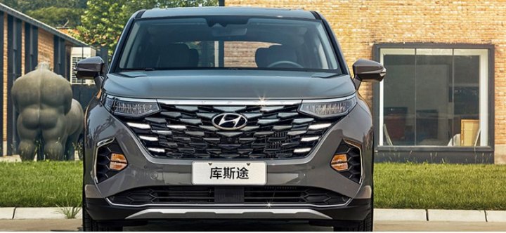 В России принимаются заявки на новые минивэны Hyundai Custo стоимостью 3,7 млн…