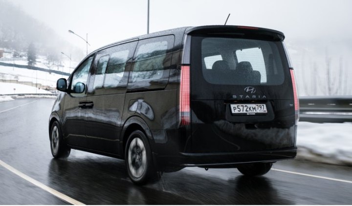 Минивэн Hyundai Staria был официально…