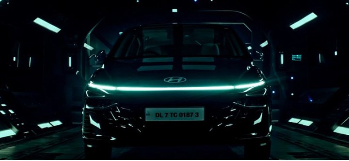 Компания Hyundai представит седан…