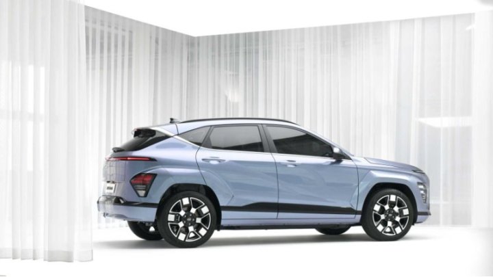Выпуск Hyundai нового Kona второго поколения достиг своего апогея, когда…