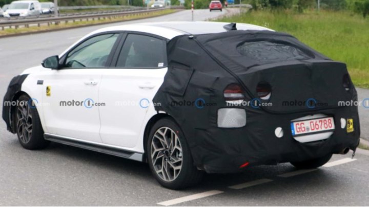 Новый i30, включая вариант фастбэк, будет готов к выходу на рынок весной 2024 года. Процесс…