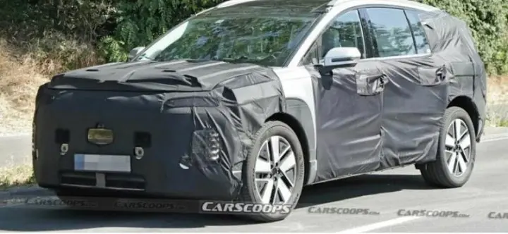 Электромобиль Hyundai Ioniq 7 показали на шпионских фото перед дебютом в 2023…