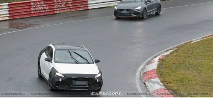 Обновленный Hyundai i30 Fastback N вышел на тесты вместе с текущей моделью