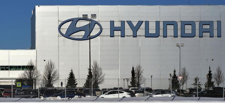Автозавод Hyundai в Петербурге возобновил сборку автомобилей 9 января