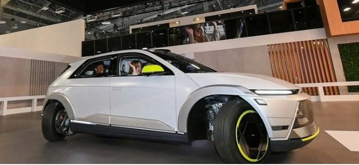 Hyundai показал Ioniq 5 с сумасшедшей системой управления всеми колесами