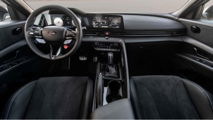 Работая над автомобилем, Hyundai…