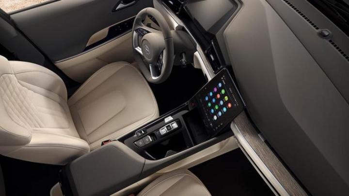 В Казахстане новый Hyundai Custin…