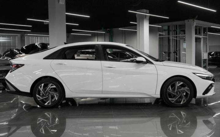 Седан Hyundai Elantra седьмого поколения официально продавался на российском…