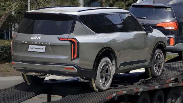 Kia Telluride 2 поколения…