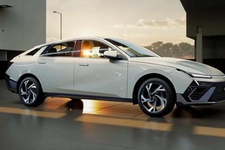 Hyundai Elantra/Avante нового поколения…