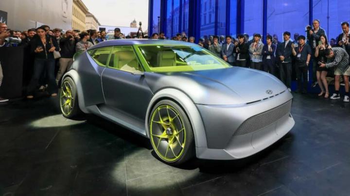 Прототип Hyundai Concept Three