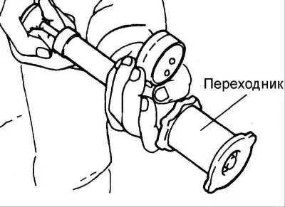4. След 10 секунди проверете налягането, което не трябва да се променя. Сменете…