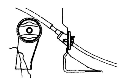 3. Установите держатель и болты.