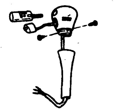 4. Разъедините разъемы лампы контроля…