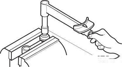 Проверка момента проворачивания пальцев…