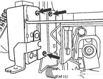 Винты крепления электроусилителя…